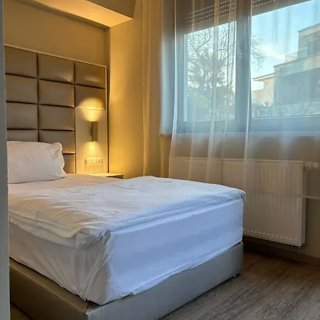 Athen Frankfurt Airport 3*
