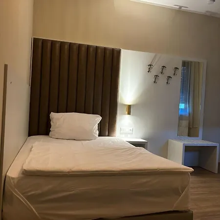 Athen Frankfurt Airport ホテル 3*