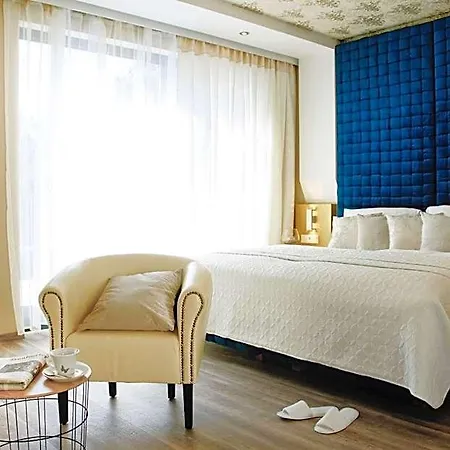 Hotel Athen Frankfurt Airport 3*