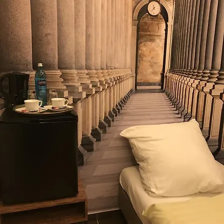 Athen Frankfurt Airport 3*