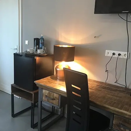 ホテル Athen Frankfurt Airport ケルステルバッハ