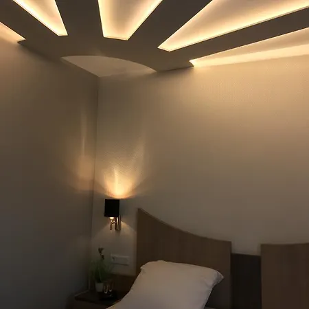 Athen Frankfurt Airport 3*