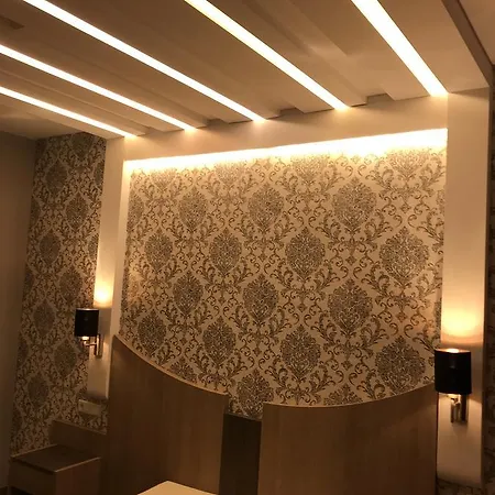 Athen Frankfurt Airport 3*