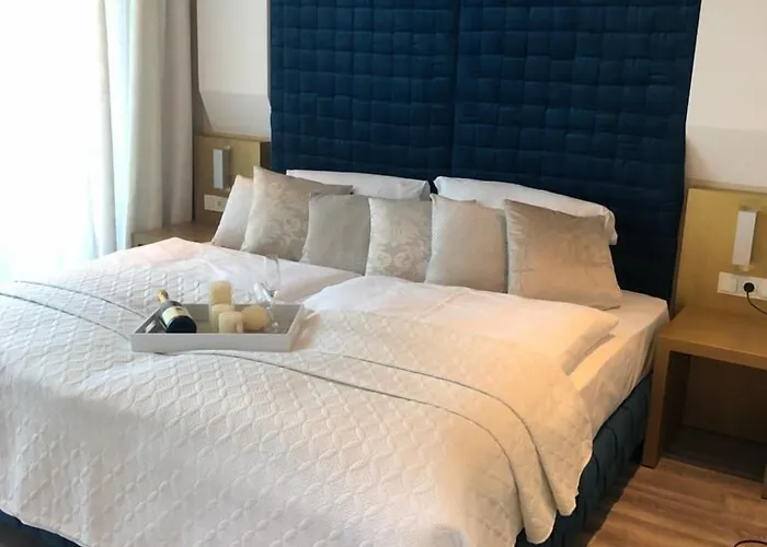 Athen Frankfurt Airport 3*